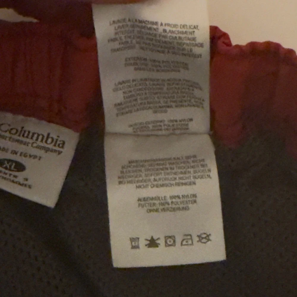 Columbia Mens Red Nylon Cargo Shorts Elastic Waist Belted Mesh Lined XL AM4544